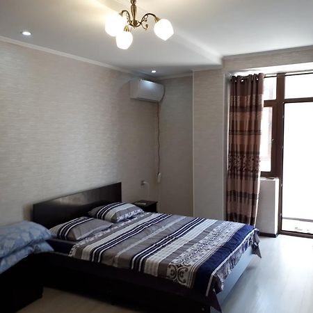 Oscar'S Apartments Bishkek Exterior photo